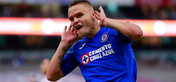 Jonathan Rodríguez es una de las grandes figuras que tiene Cruz Azul y les volvió a dar el triunfo, por loq ue los hinchas lo reconocieron con un nuevo apodo