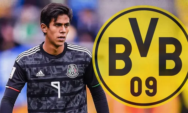 José Juan Macías jugando un partido con la selección mexicana / Fútbol Total