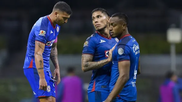 Juan Escobar, crítico a los defensas Willer Ditta y Carlos Salcedo, y ahora así responden los zagueros de Cruz Azul tras la victoria ante Q