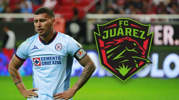 Juan Escobar duranrte su etapa en Cruz Azul