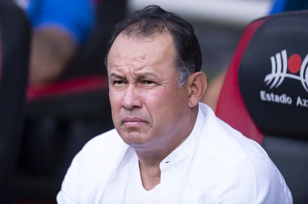 Juan Reynoso en un partido de Cruz Azul (Foto: Mexsport)