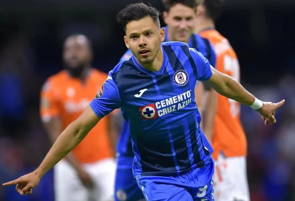 Juan Reynoso intentaría algo nuevo con Ángel Romero en busca de aumentar su cuota goleadora