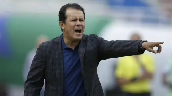 Juan Reynoso llevó a Cruz Azul a ser campeón del Clausura 2021 y se aseguró también un sueldo millonario.