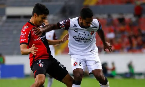 Juego entre clubes rojinegros.