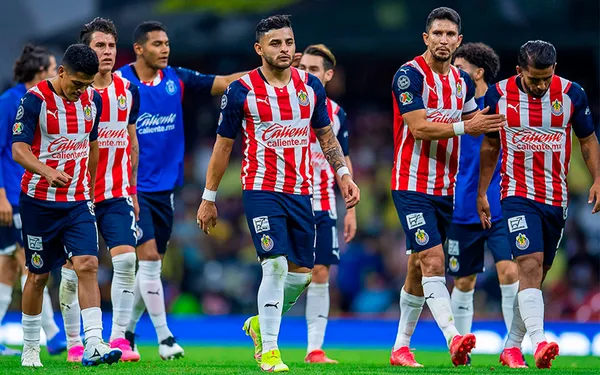 Jugadores como Cristian Calderón y Uriel Antuna podrían tener sus días contados en Chivas, pero no serían los únicos.