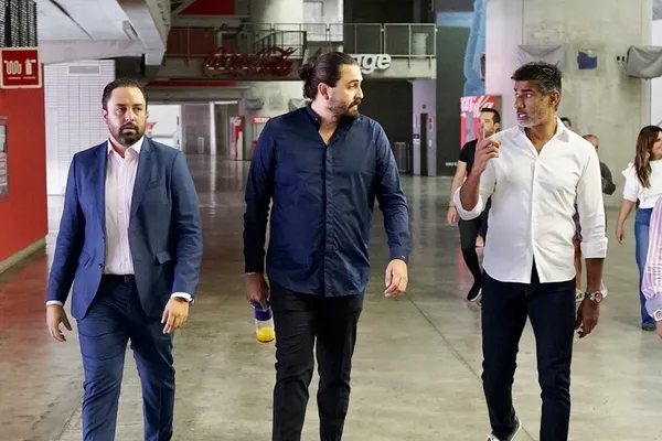 Jugadores como Oribe Peralta y Jesús Godínez son solo algunos de los futbolistas a los que Amaury Vergara ya habría advertido sobre su salida de Chivas.