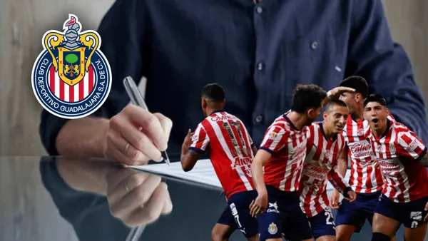 Jugadores de Chivas festejando un gol