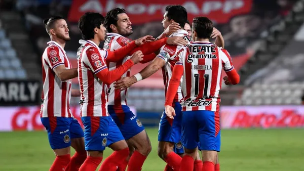 Jugadores de Chivas (Foto: Rebaño Pasion)