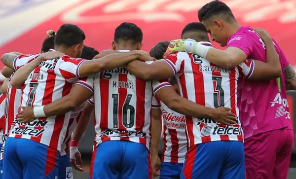 Jugadores de Chivas. FOTOS: TVNotas