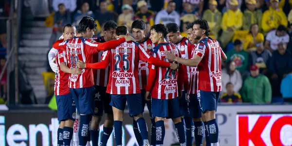 Jugadores de Chivas previo al Clásico Nacional / FOTO CHIVAS