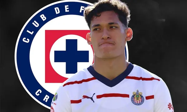 Jugadores de Cruz Azul y Chiquete Orozco