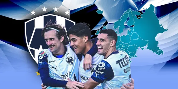 Jugadores de Rayados junto al escudo del club / FOTO INSTAGRAM