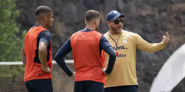 Julio González portero de los Pumas, revela lo que hace Antonio Mohamed en el día a día.