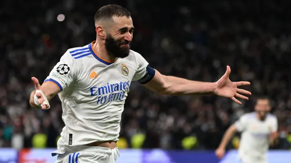 Karim Benzema con la camiseta de Real Madrir (Foto: El Blog de mi Fútbol).
