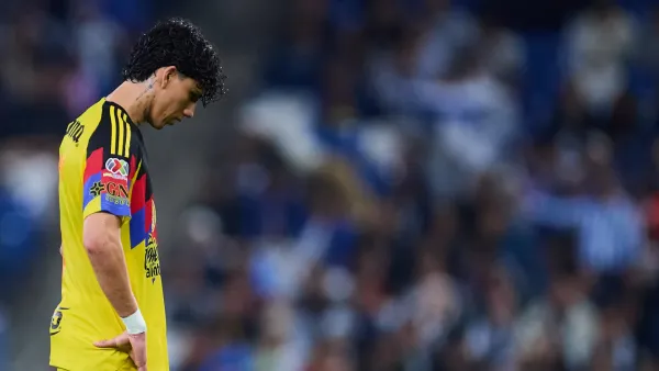 Kevin Álvarez triste tras eliminación del América ante Rayados