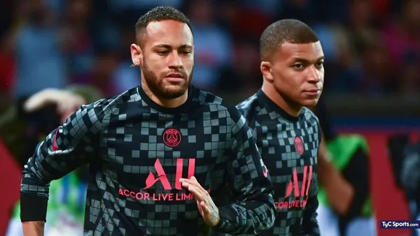 Kylian Mbappé se mostró enfadado con Neymar por una jugada puntual en donde el brasileño eligió quedarse con el balón.