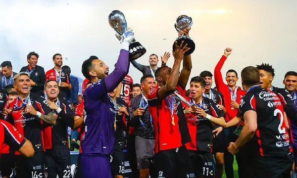 La base del rojinegro en duda.