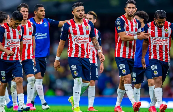 La convocatoria de la Selección Mexicana podría tener algunas sorpresas, y Chivas estaría pendiente de uno de los jugadores que irían a la próxima convocatoria del Tata Martino.
