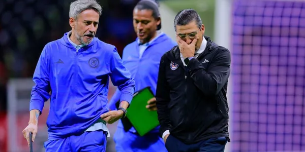 La directiva de Cruz Azul analiza la continuidad de Joaquín Moreno como técnico de Cruz Azul