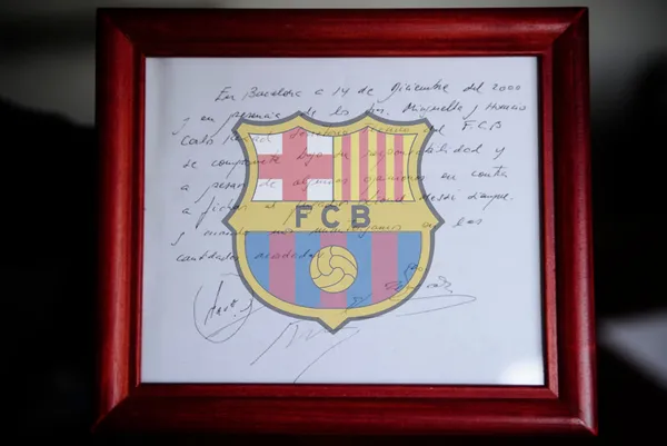 La famosa servilleta será subastada, pero en Barcelona analizan introducir algún recurso legal