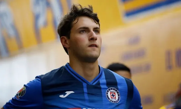 La goleada ante Santos deja muchas dudas en el armado del equipo de parte del directivo