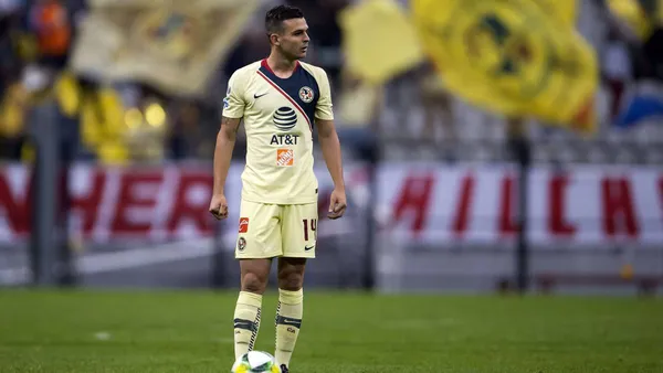 La hinchada culpó a dos jugadores por la derrota