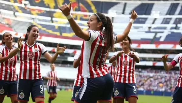 La jugadora de Chivas es protagonista en redes