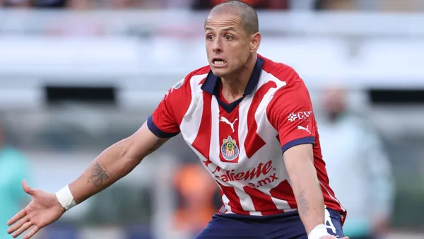 La nueva polémica de Chicharito en Chivas