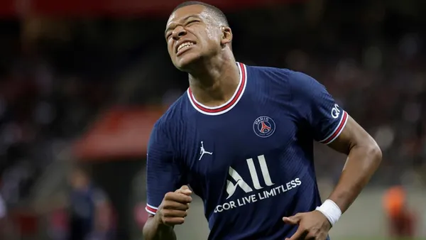 La pareja sentimental de Kylian Mbappé podría ser la clave para la decisión que el delantero francés debe tomar acerca de su futuro.