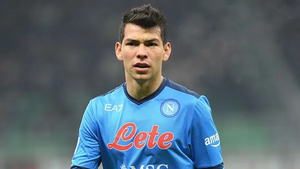 La tensión crece en Napoli con la posible salida de Hirving Lozano, ahora le imponen un nuevo castigo al mexicano