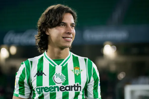 Lainez es pretendido por el Elche, Espanyol y Mallorca