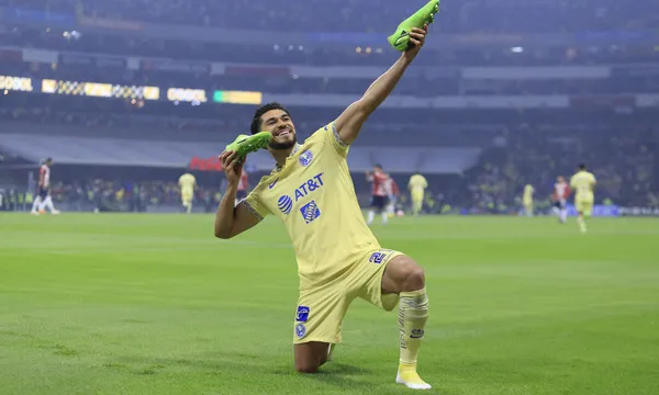 Las Águilas del América se llevaron el Clásico Nacional en el Estadio Azteca