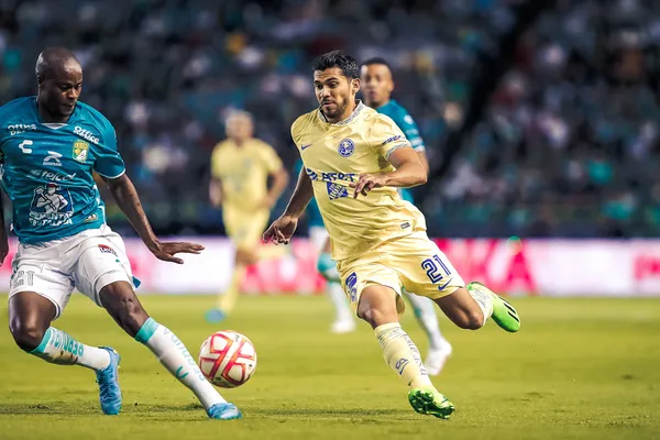 Las Águilas no levantan.