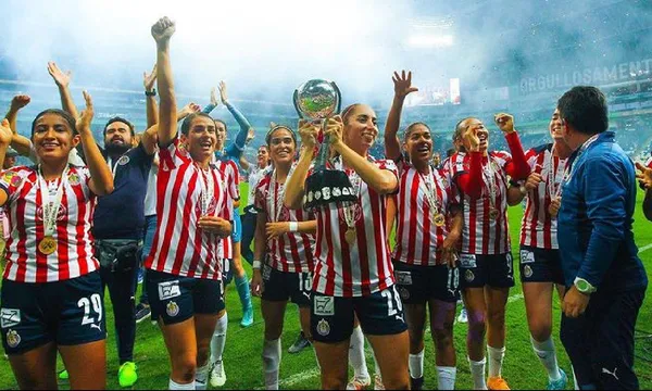 Las campeonas del doblete regresan a la acción.