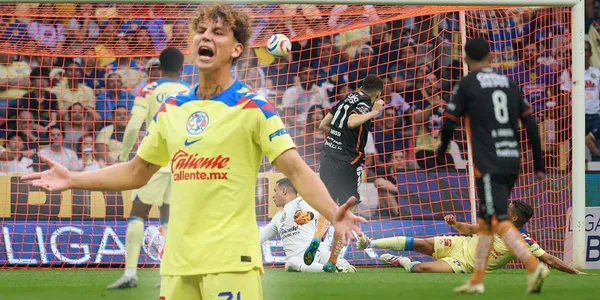 Lichnovsky reclamando tras una jugada polémica en América / Foto: Getty Images