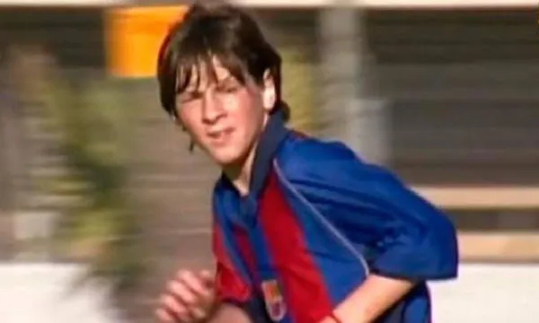 Lionel Messi no es uno de los jugadores más altos, pero con su estatura le basta para seguir discutiendo un lugar entre los mejores del mundo. El argentino debió hacer un tratamiento que le permitió erradicar un problema de crecimiento que arrastraba desde su nacimiento. ¿En qué consistió?