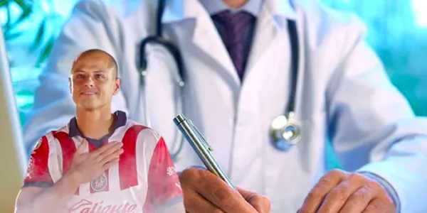 Lo que arrojaron los exámenes de Chicharito en Chivas a sus 35 años