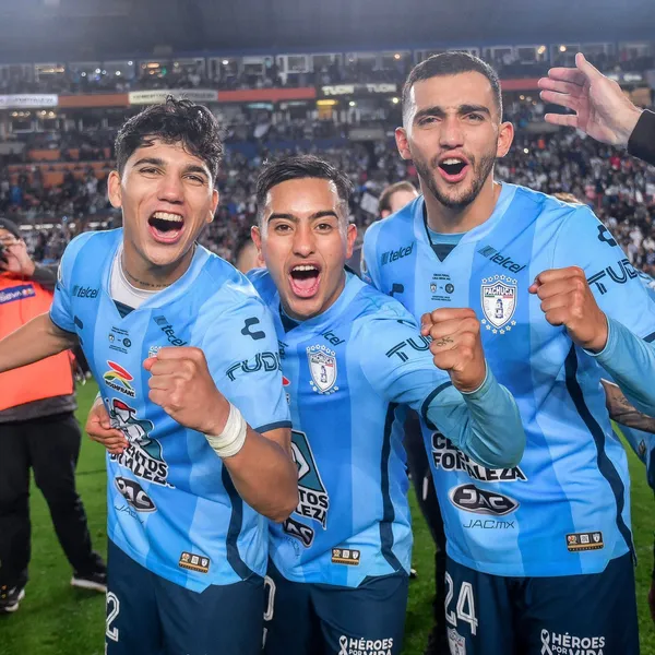 Los actuales monarcas se presentan en el torneo.