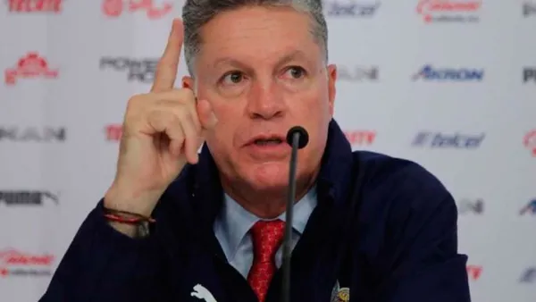 Los cambios en Chivas son necesarios, pero ahora el factor tiempo le juega mal a la directiva.