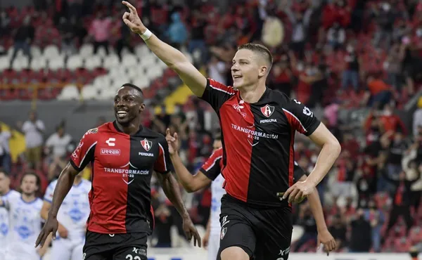 Los canteranos del Atlas que se han consolidado en el equipo podrían llegar más lejos que los canteranos dirigidos por La Volpe.