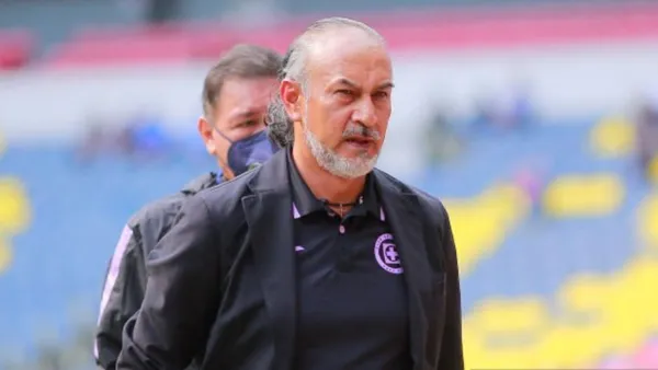 Los errores que cometió Raúl Gutiérrez y ahora le cuesta en el puesto