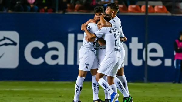 Los felinos quieren arruinar el buen paso de los potosinos.