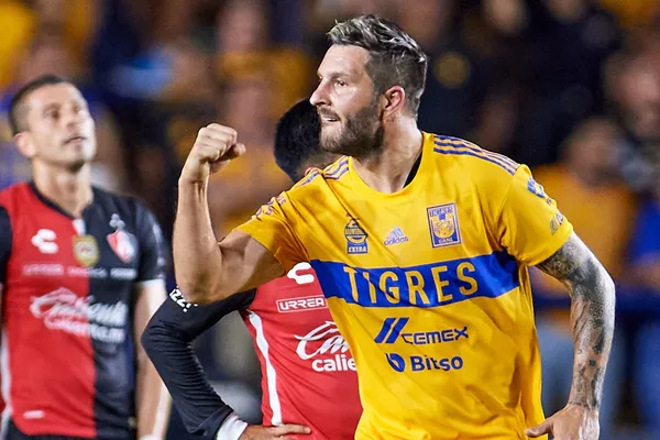 Los felinos recibieron al actual bicampeón en su casa para cobrar un poco las cuentas del torneo pasado