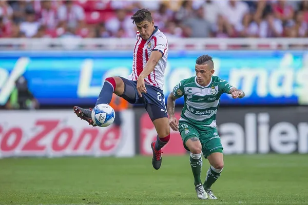 Los Guerreros reciben al líder en un duelo que parece disparejo.