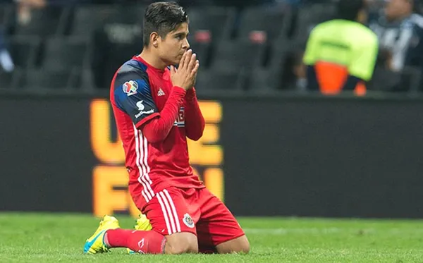 Los jugadores que los hinchas piden que estén fuera de Chivas