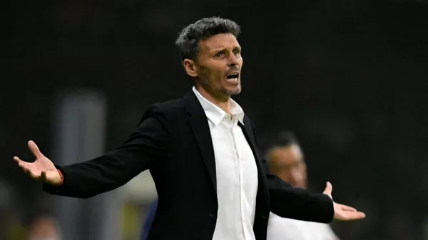 Los laterales han sido un tema en la zona defensiva del América por lo que reforzarse será una prioridad.