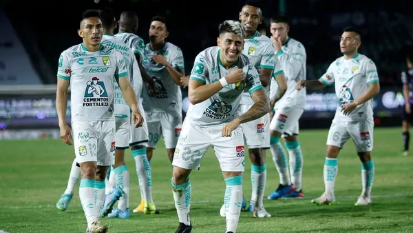 Los locales hacen su debut ante su afición.