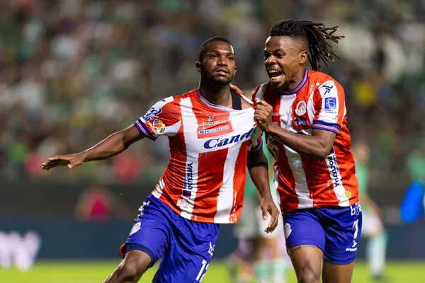 Los primeros 90 minutos de la eliminatoria entre el San Luis y el América.