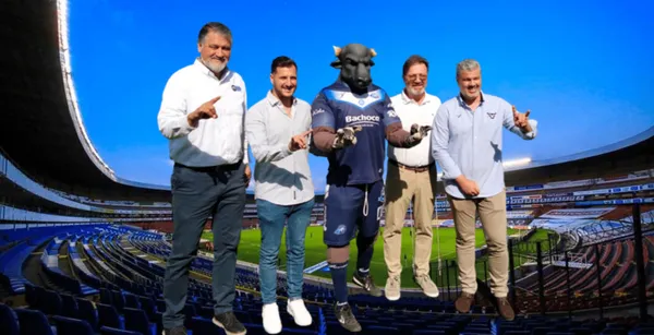 Los Toros quieren volver a primera y se quedarían con el lugar de Gallos Blancos, cuando mejor les iba