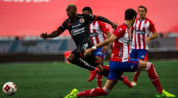 Los Xolos jugarán su primer partido sin técnico este viernes ante el los Rojiblancos de San Luis.